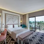Alara Park 4*