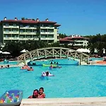 Alara Park ホテル 4*