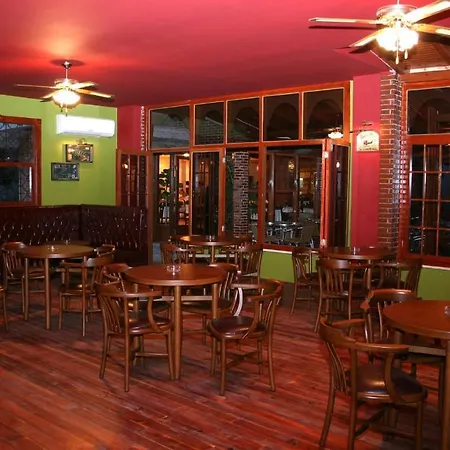 Hotel Alara Park 4*