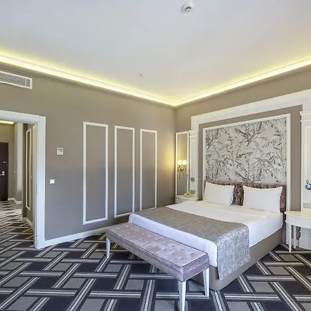 Отель Alara Park