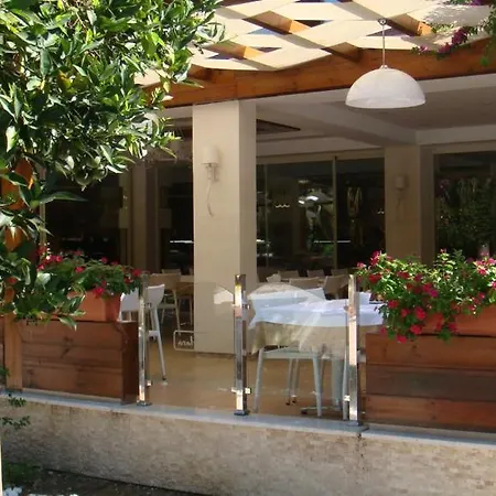 Alara Park Отель