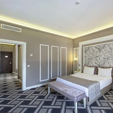 Отель Alara Park 4*