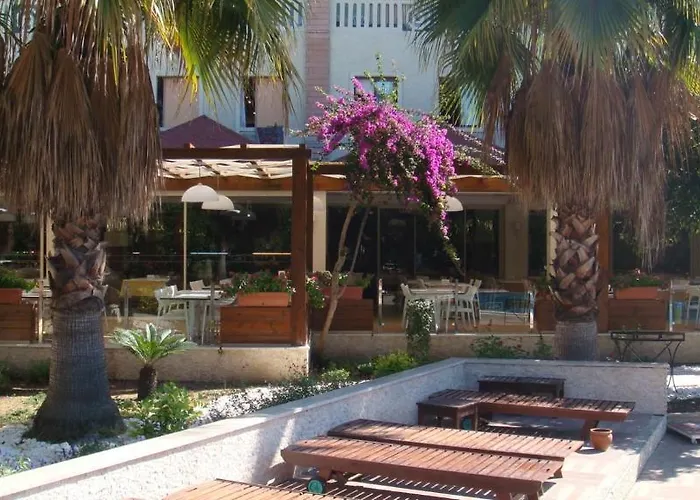 Alara Park 4* 아브살라르