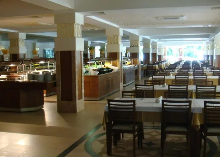 Alara Park 아브살라르