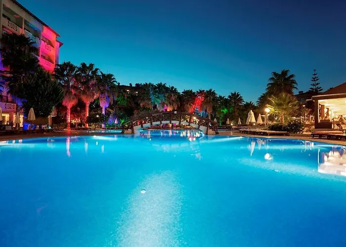 호텔 Alara Park 4*