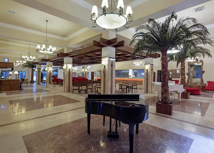 Alara Park 4* 아브살라르