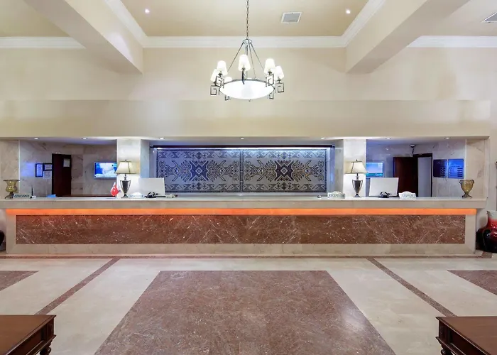 Alara Park 아브살라르