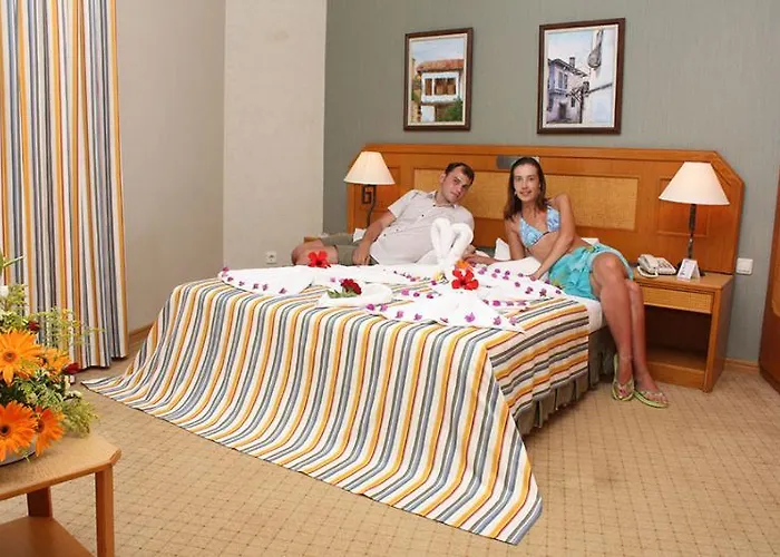 호텔 Alara Park 4*